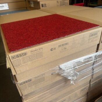 Desso tapijttegels Stratos 4301 rood 50x50cm Nieuw