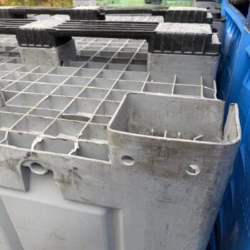 Kunststof palletbox met schade export, opslag