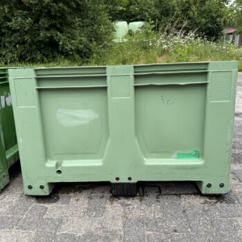 Groene palletbox paarden opslag voerbox kunststof hooi slowfeeder