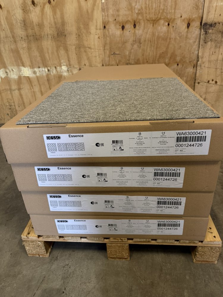 Desso Essence 9926 grijs 60x60cm tapijttegels nieuw 57.6m2 partij