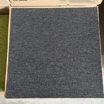 Desso Esscence 9504 grijs 50x50cm tapijttegels nieuw