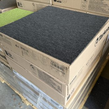 Desso Esscence 9504 grijs 50x50cm tapijttegels nieuw