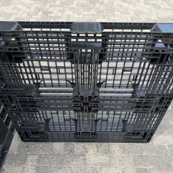 Kunststof pallet | 6 onderlatten | meerdere op voorraad