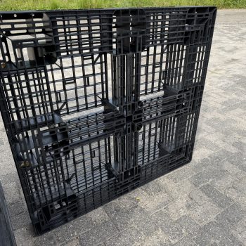 Kunststof pallet | 6 onderlatten | meerdere op voorraad