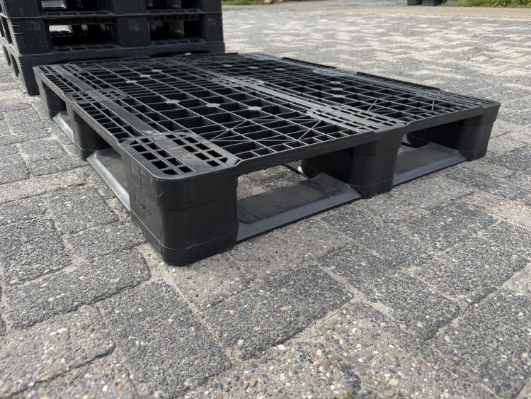 Kunststof pallet | 1200x1000x150mm 6 onderlatten | meerdere op voorraad