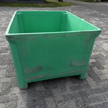 Sterke kunststof palletboxen – Saeplast 630 Tub!