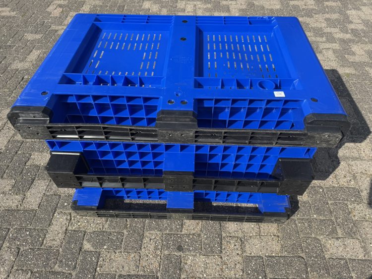 Geperforeerde kunststof palletbox 1200X800X780mm nieuwstaat