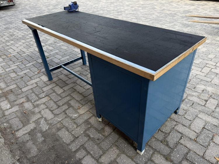 Overtoom Werkbank met Ladekast Beuken Werkblad Bankschroef