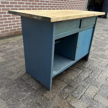 Industriële werkbank met lades en kast