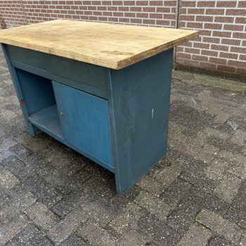Industriële werkbank met lades en kast