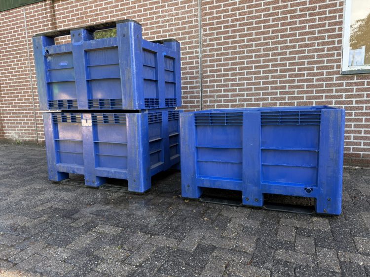 Kunststof palletbox met slede blauw 1200x1000mm