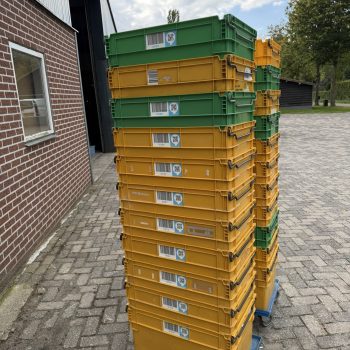 V&D stapelkrat 22x met transport dolly 2x