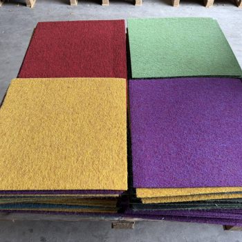Opvallende kleurenmix tapijttegels partij 30m2