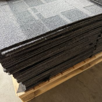 Partij gebruikte tapijttegels grijs/blok