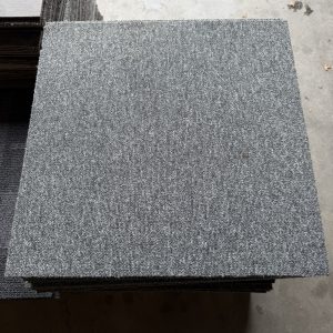 Partij gebruikte tapijttegels grijs 23m2