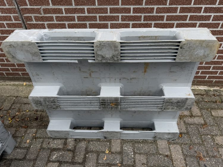 Kunststof pallets-Hygiëne gesloten dek 1200x1000x150mm