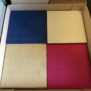 Partij Desso tapijttegels kleuren mix 50x50cm nieuw