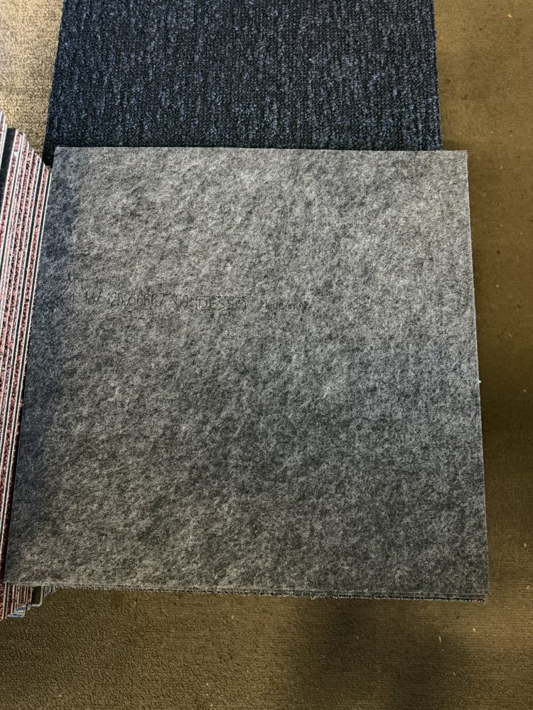 Partij Desso tapijttegels B-keus grijs 50x50cm nieuw #025