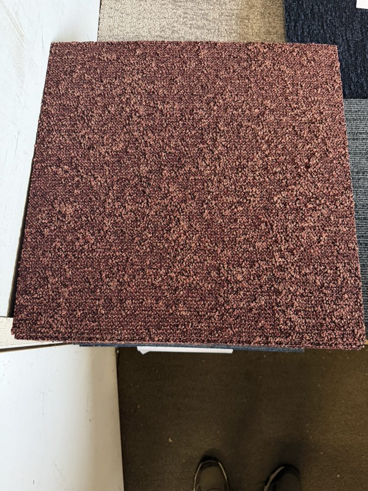 Partij Desso tapijttegels B-keus bruin/rood 50x50cm nieuw 26