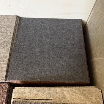 Partij Desso tapijttegels B-keus bruin 50x50cm nieuw #029