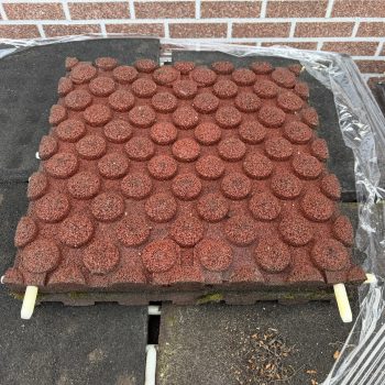 Rubber tegels 4,5cm 50x50 paardenstal, speeltoestellen