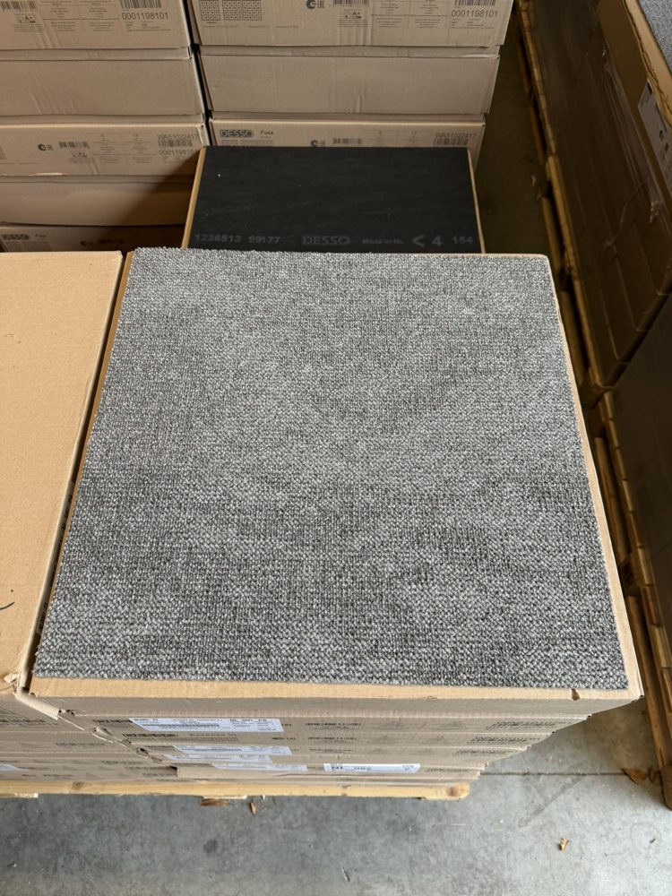 Desso Desert 9523 grijs tapijttegels 50x50cm nieuw