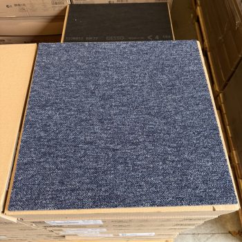 Desso Essence 8803 Blauw 50x50cm tapijttegels nieuw