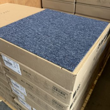 Desso Essence 8803 Blauw 50x50cm tapijttegels nieuw