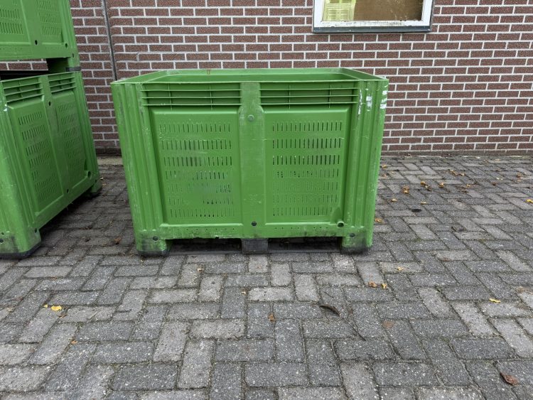 Geperforeerde kunststof palletbox hooibox, slowfeeder, fruit