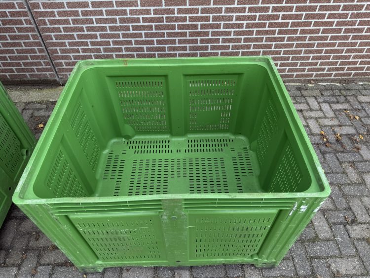 Geperforeerde kunststof palletbox hooibox, slowfeeder, fruit