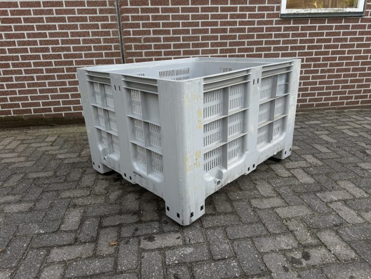 Geperforeerde kunststof palletbox hooibox, slowfeeder, fruit