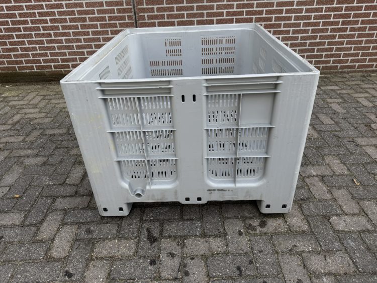 Geperforeerde kunststof palletbox hooibox, slowfeeder, fruit