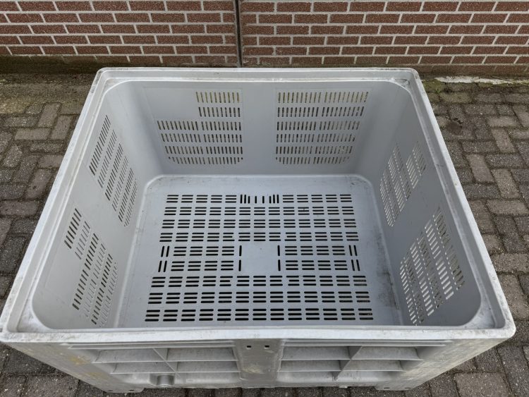 Geperforeerde kunststof palletbox hooibox, slowfeeder, fruit