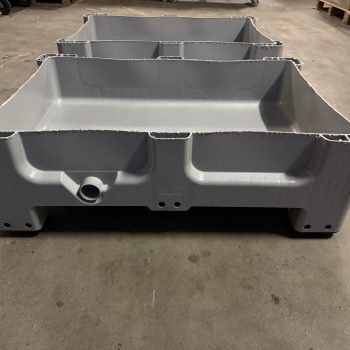 Kunststof palletbox, drinkbak, voerbak, puppybak, waterbak