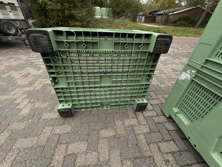 Geperforeerde kunststof palletbox hooibox, slowfeeder, fruit