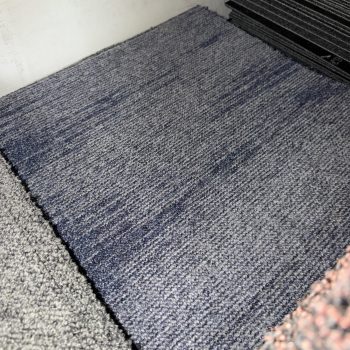 Partij Desso tapijttegels B-keus blauw 50x50cm nieuw #034